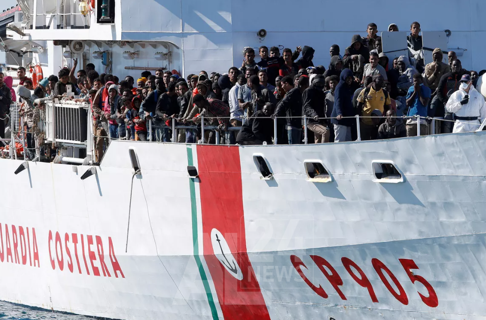 Italia: mille migranti soccorsi dalla guardia costiera