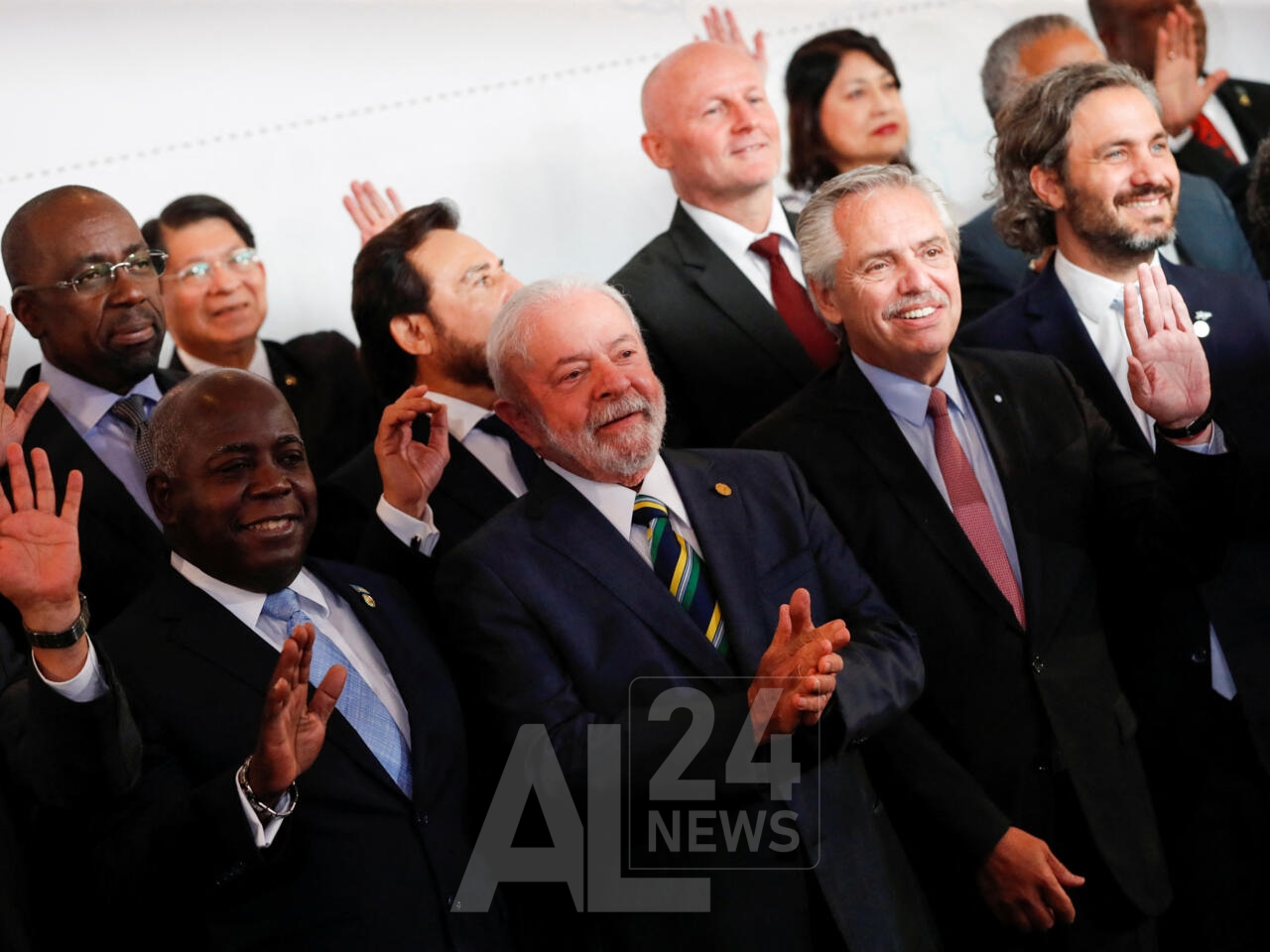 “Brazilian President Lula da Silva Invites South American Leaders for Regional Integration Meeting in Brasilia”