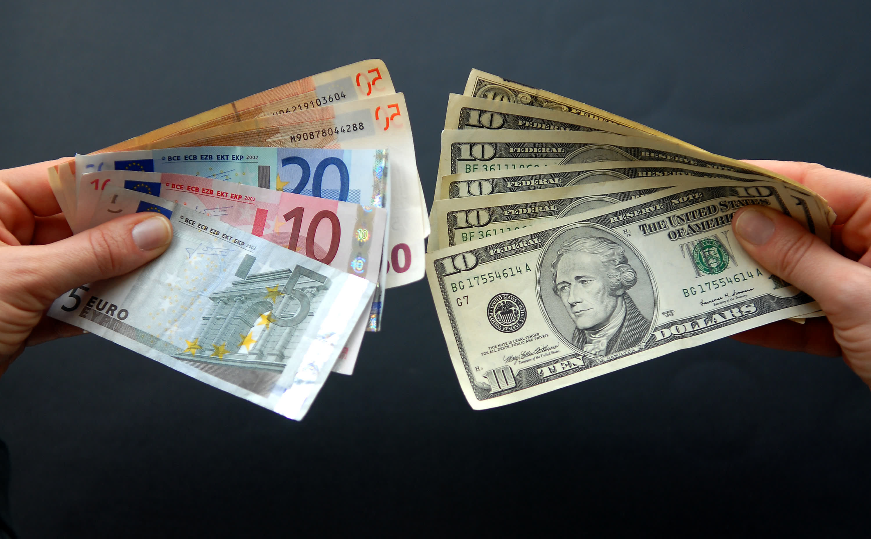 currency-u-s-dollar-stable-against-euro-al24-news